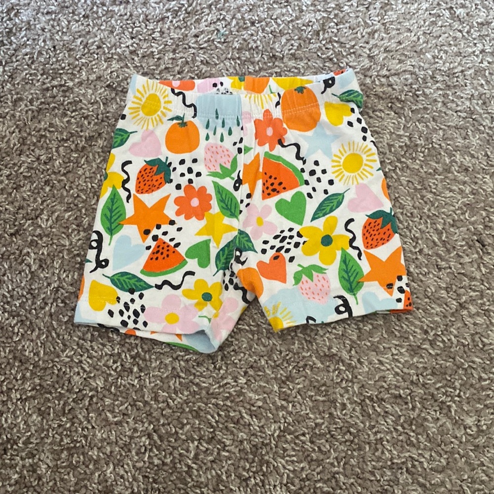 Size 2T toddler girls biker shorts. Old Navy. Great condition.